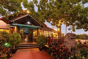 Fachada de la propiedad