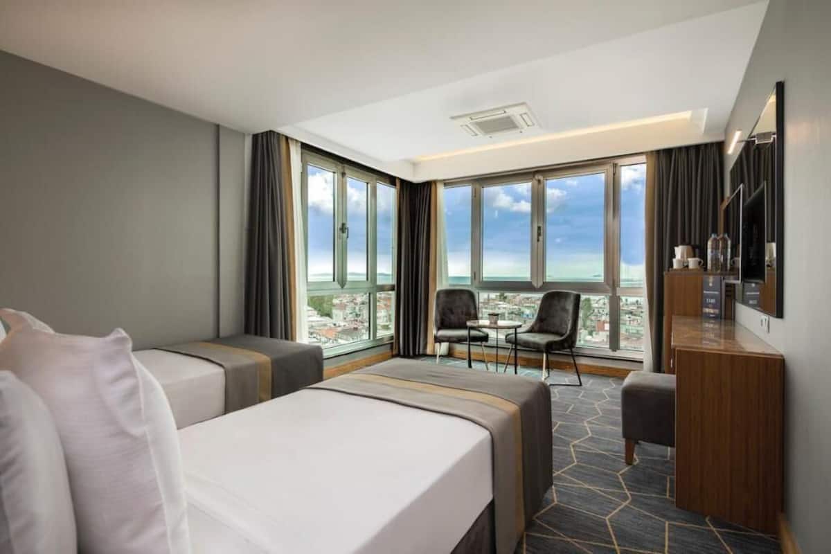 Minibar, in-room safe, desk, blackout drapes