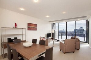 Dining - City Tempo - Whiteman St (Southbank)