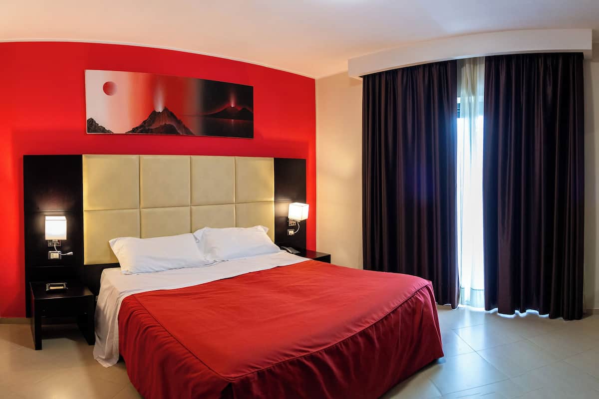 Family Room | Street view