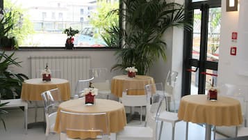 Lobby-Lounge