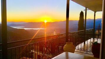 In-room safe, free WiFi