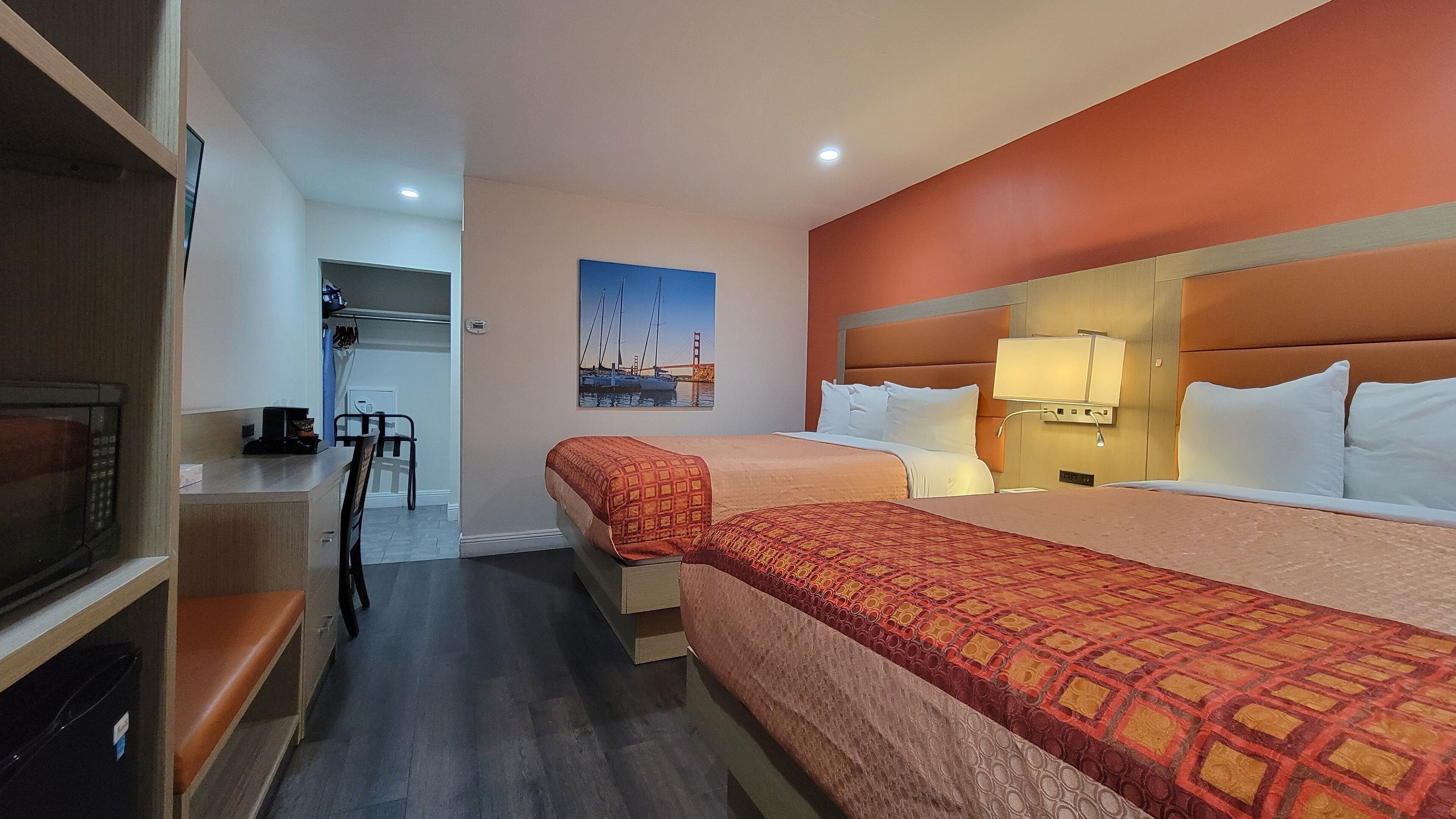 Photo - Presidio Parkway Inn