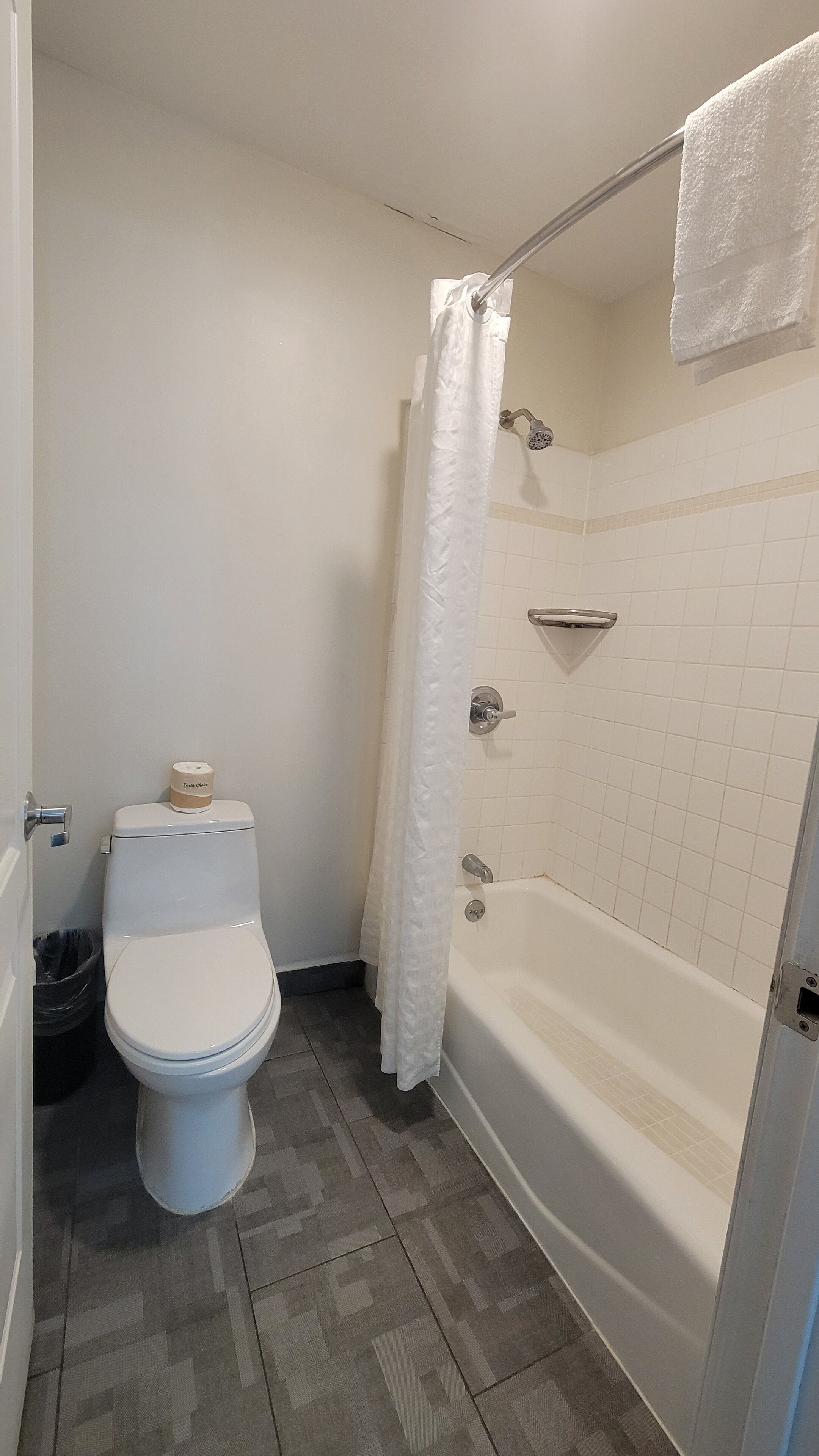 Photo - Presidio Parkway Inn