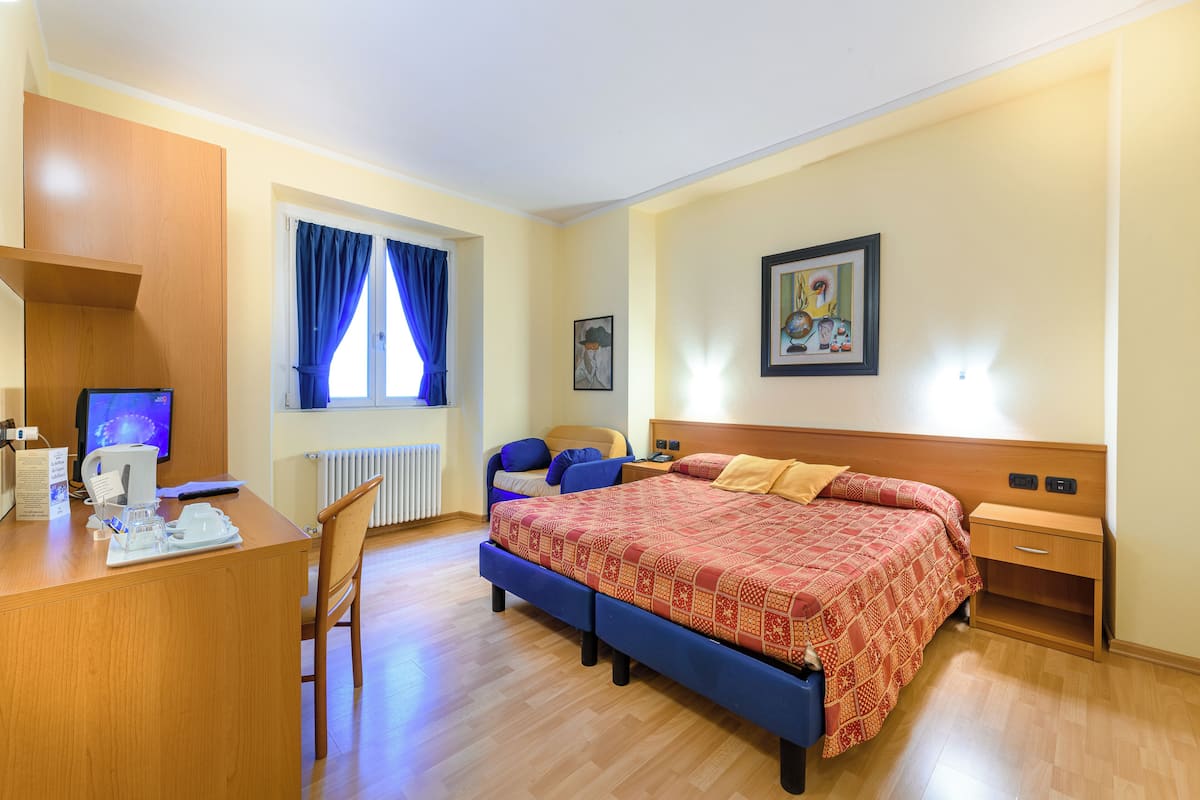 Classic Double Room, Private Bathroom, Annex Building (Elevator)