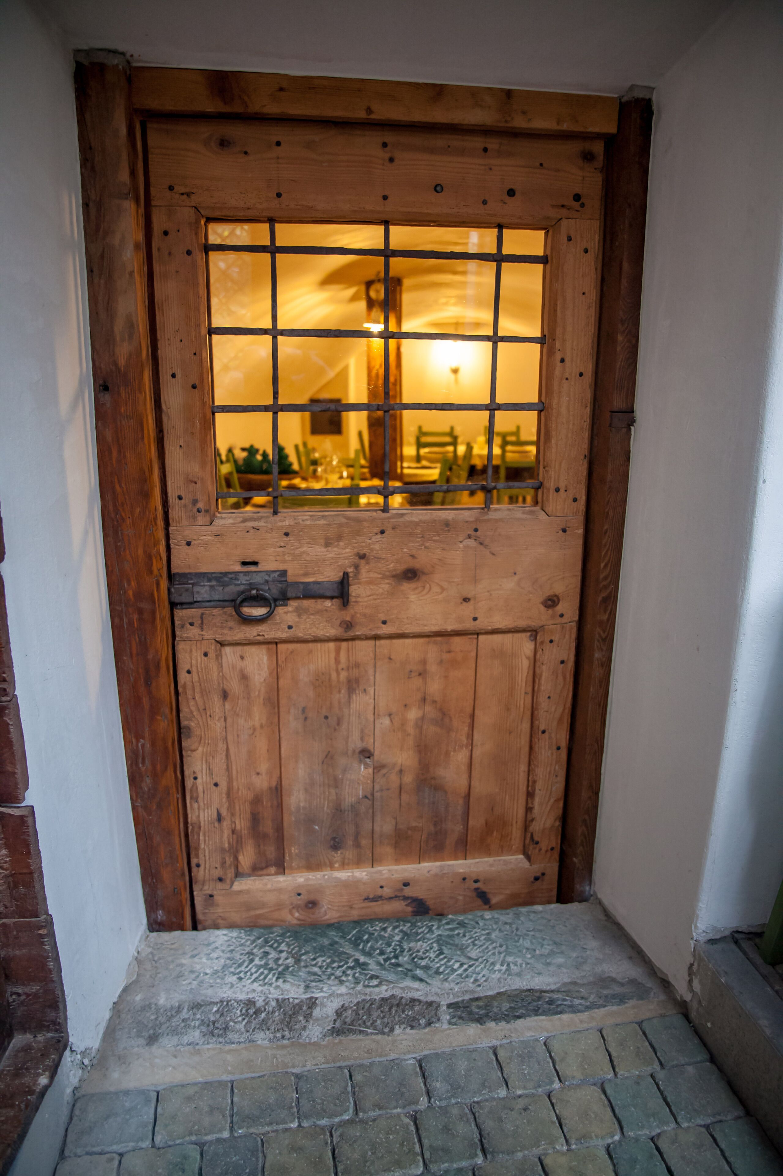 dinner served, italian cuisine, al fresco dining