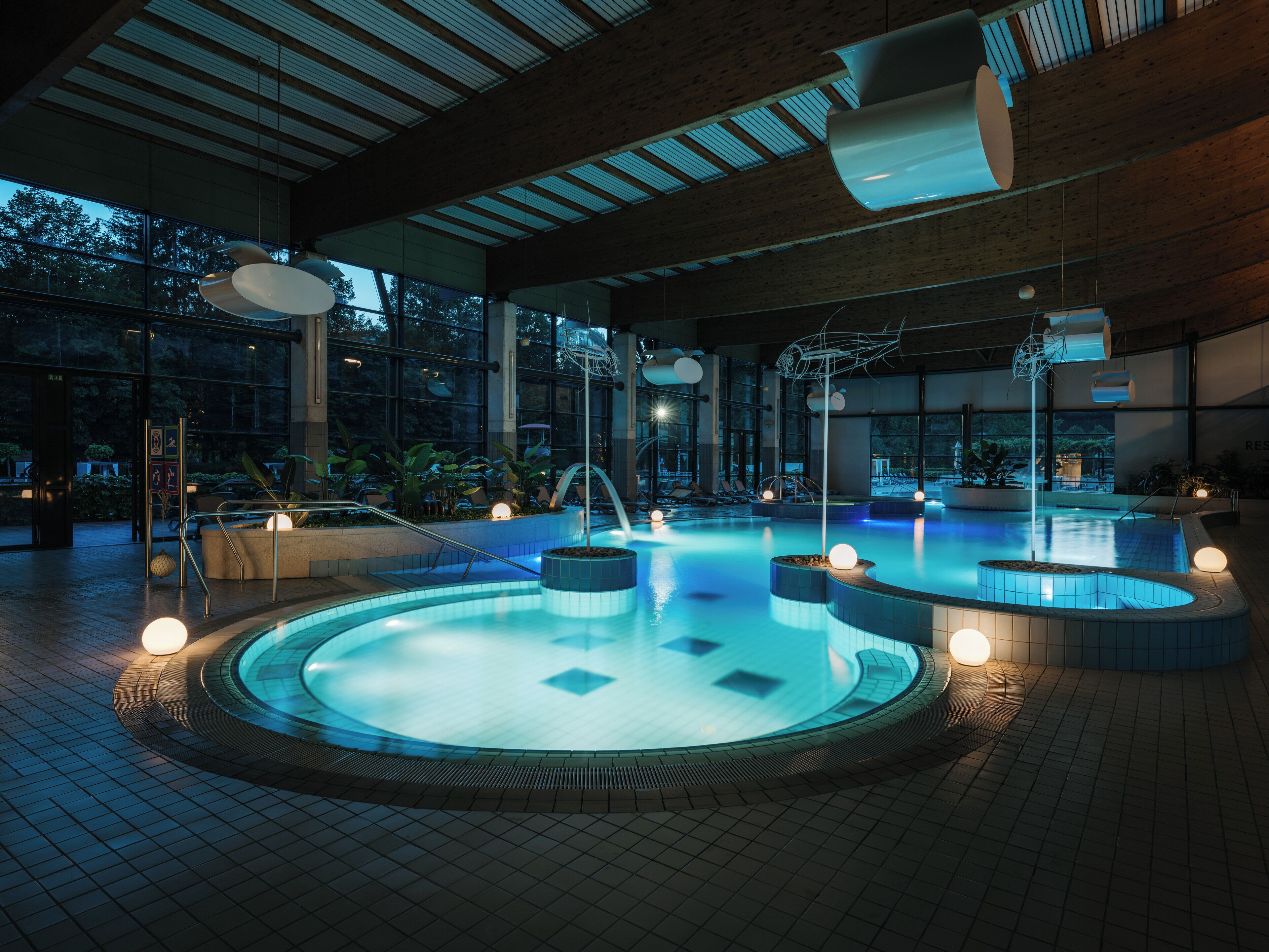 Indoor pool, outdoor pool, sun loungers