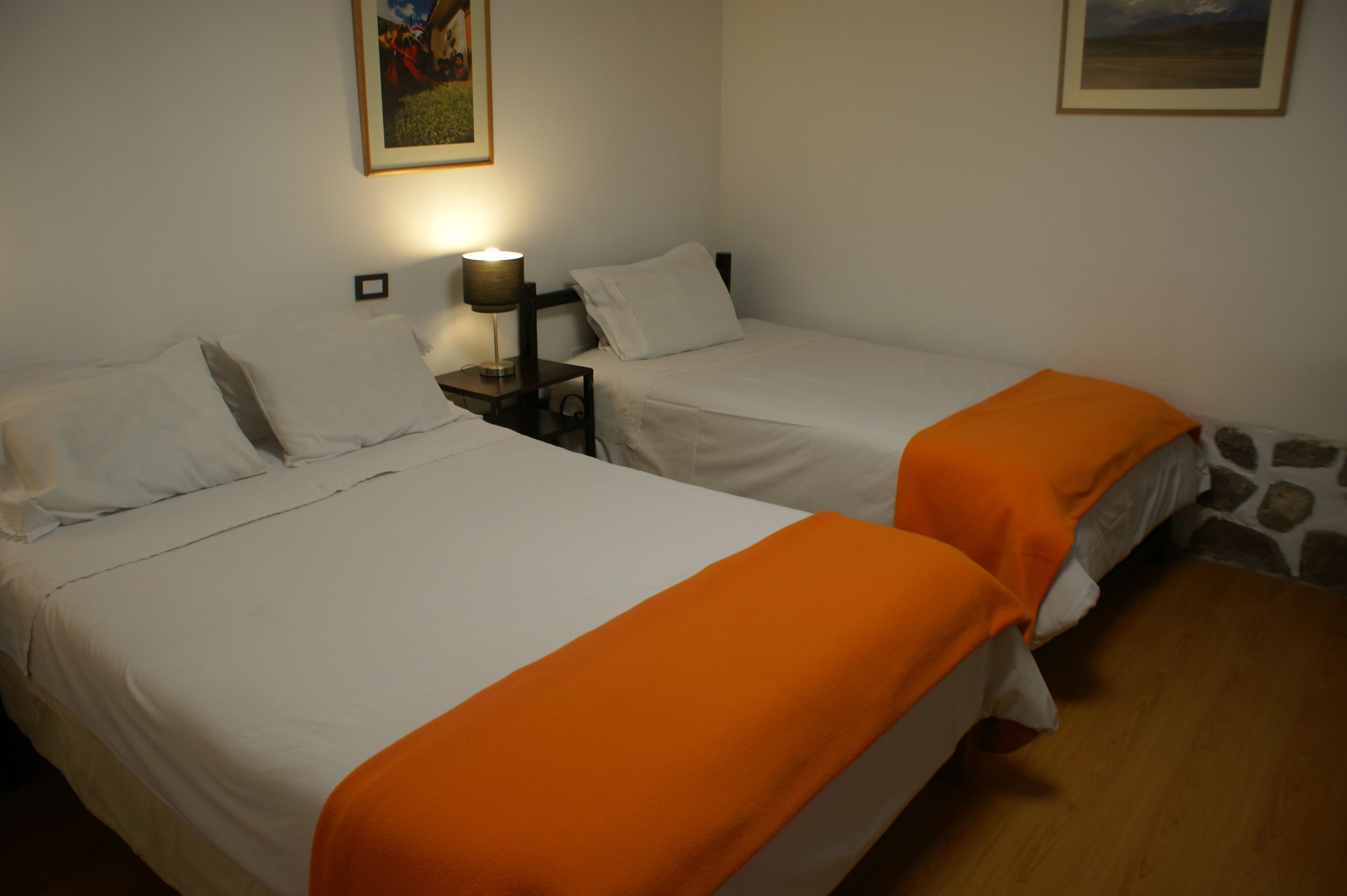 twin room, 2 single beds, garden view | wifi, bed sheets