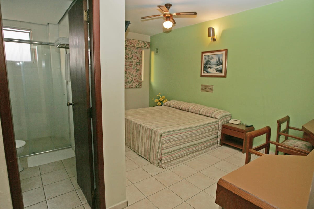 1 bedroom, minibar, free WiFi, bed sheets