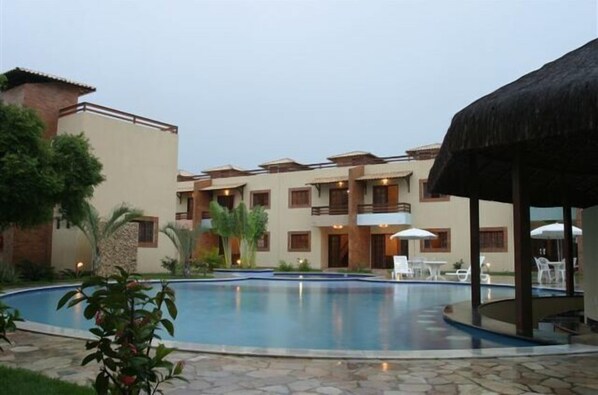 2 outdoor pools, pool umbrellas, sun loungers - CostaSol Pipa (Tibau do Sul)