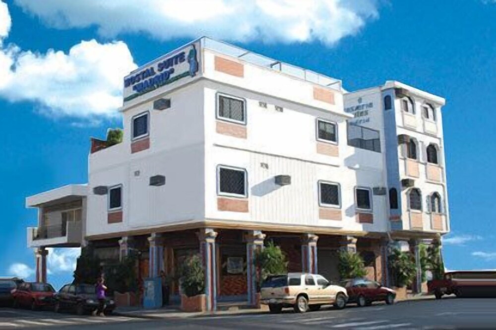 Guayaquil Hostel Suites Madrid