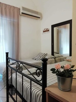 1 bedroom, desk, iron/ironing board, free WiFi - B&B Garibaldi Catania (Catania)