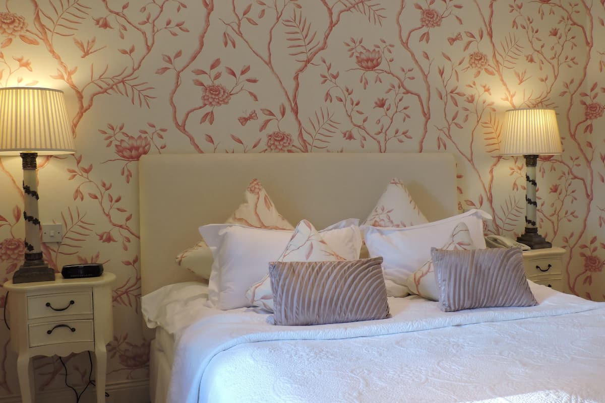 2 habitaciones, decoración personalizada y muebles diferentes