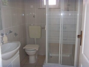 Free toiletries, hair dryer, towels - Villa Palme (Opatija)