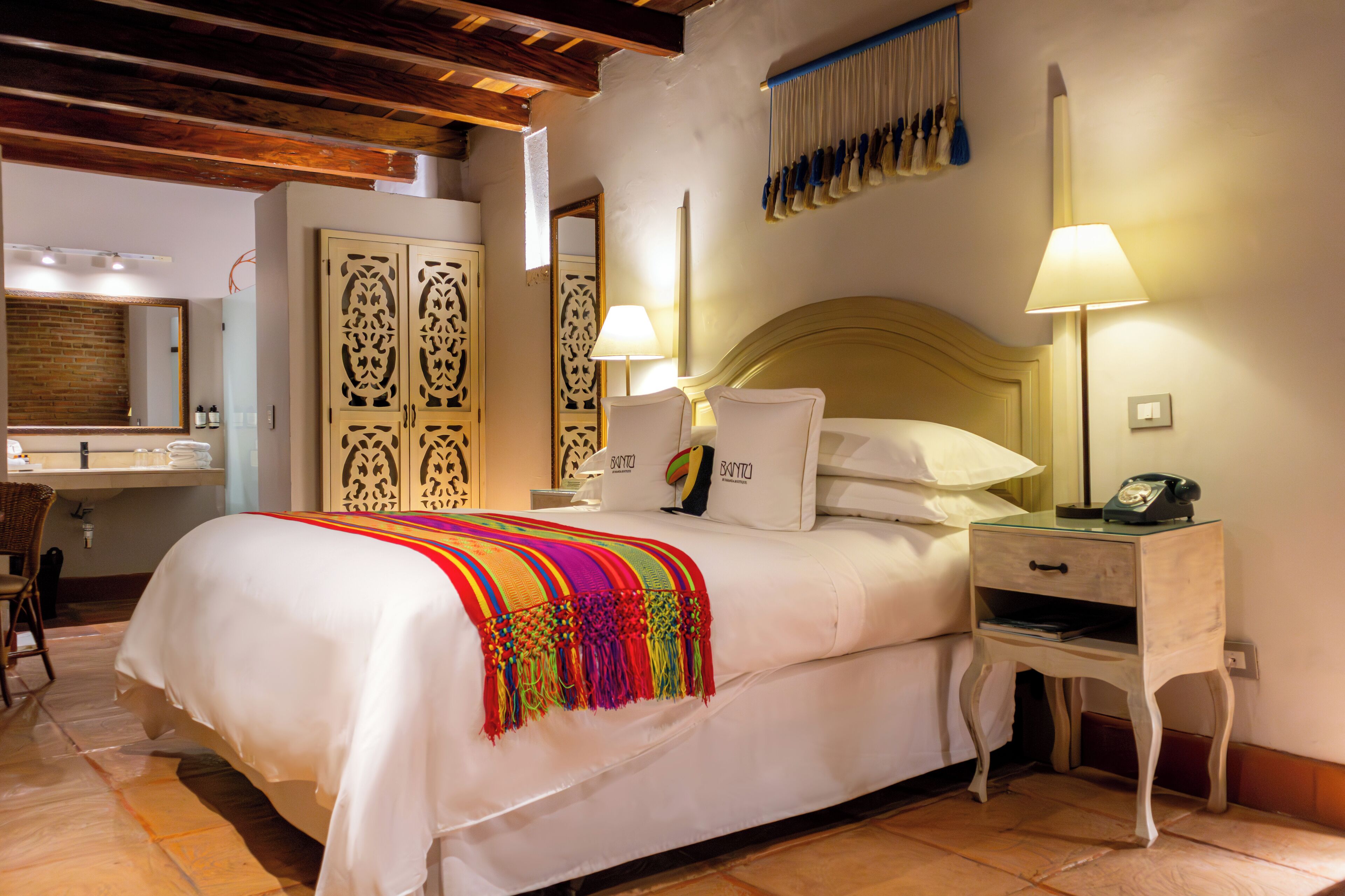 studio suite, 1 king bed, non smoking | 1 bedroom, premium bedding, minibar, in-room safe