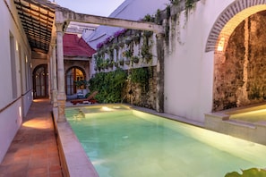 Outdoor pool, sun loungers
