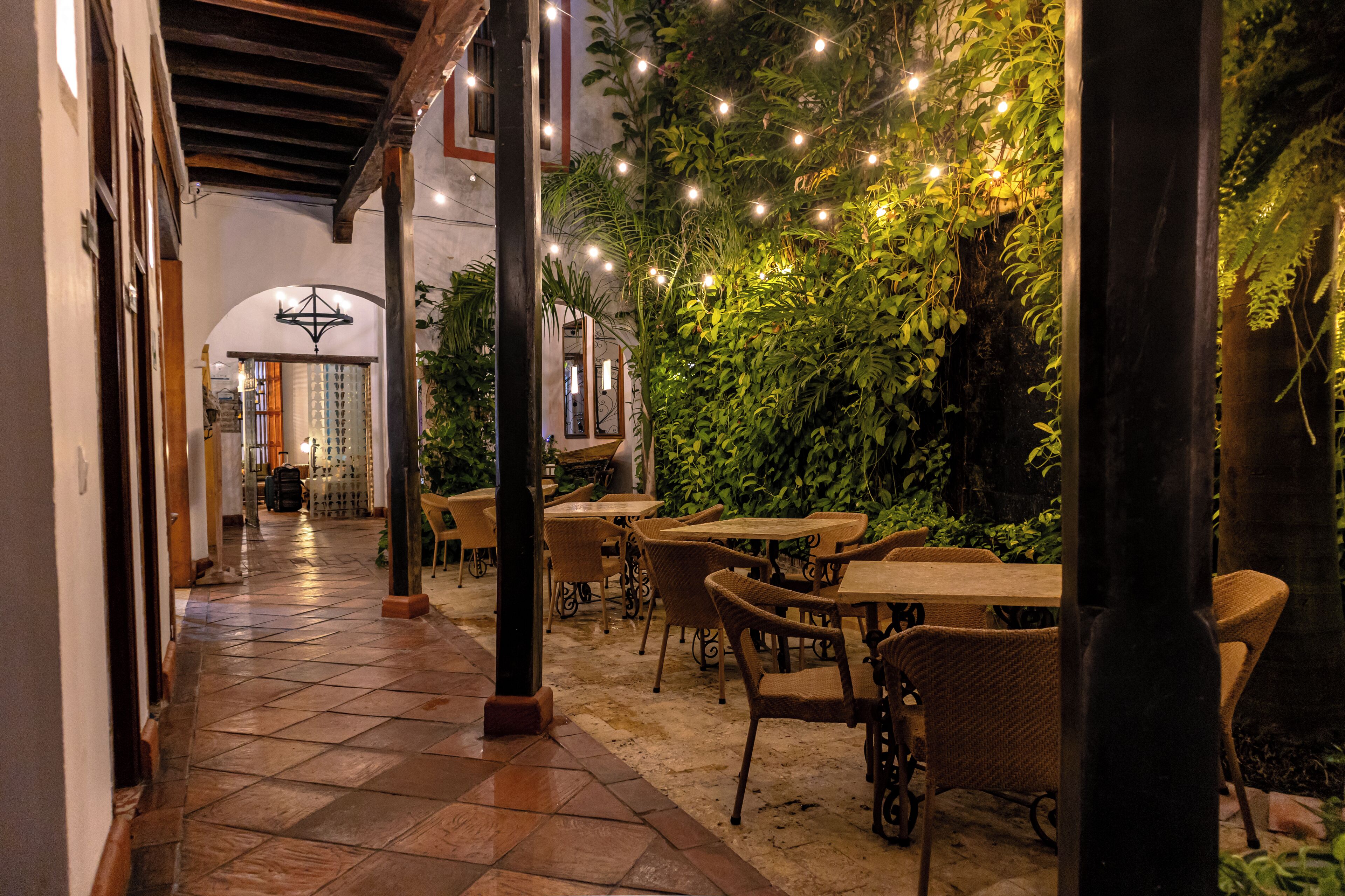 Breakfast, lunch, dinner served; Caribbean cuisine 