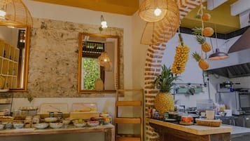 Se sirven desayunos, almuerzos y cenas
