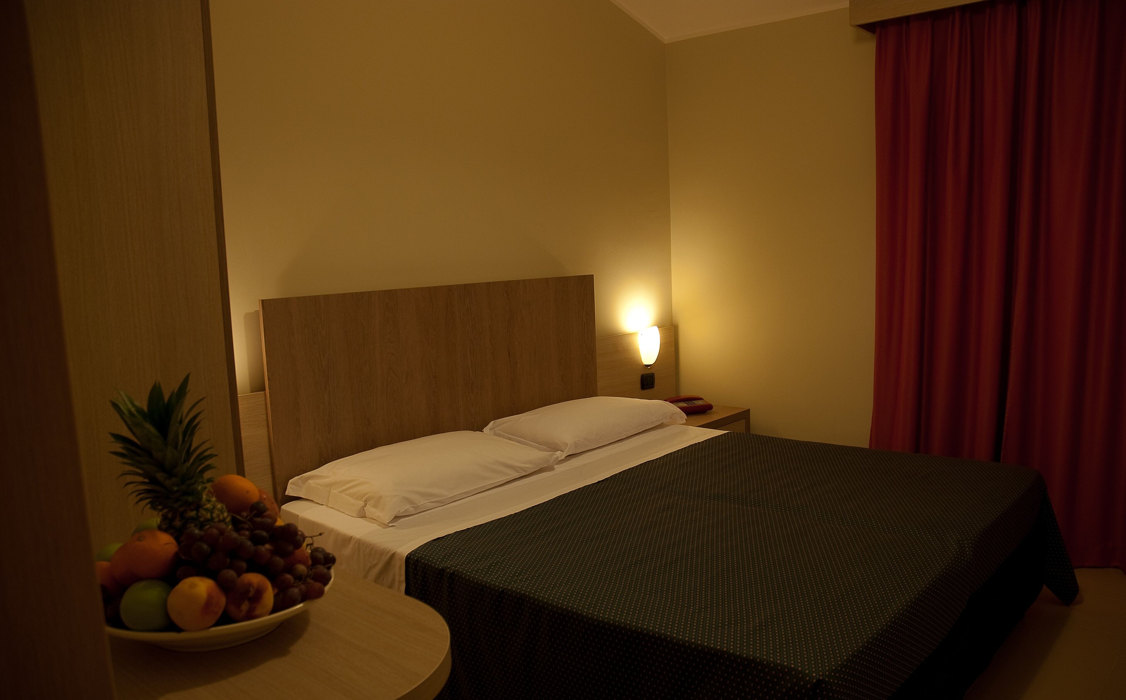 1 bedroom, premium bedding, minibar, in-room safe