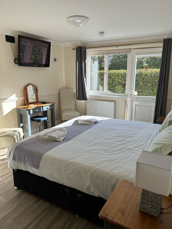 Standard Double Room, Ensuite | Garden