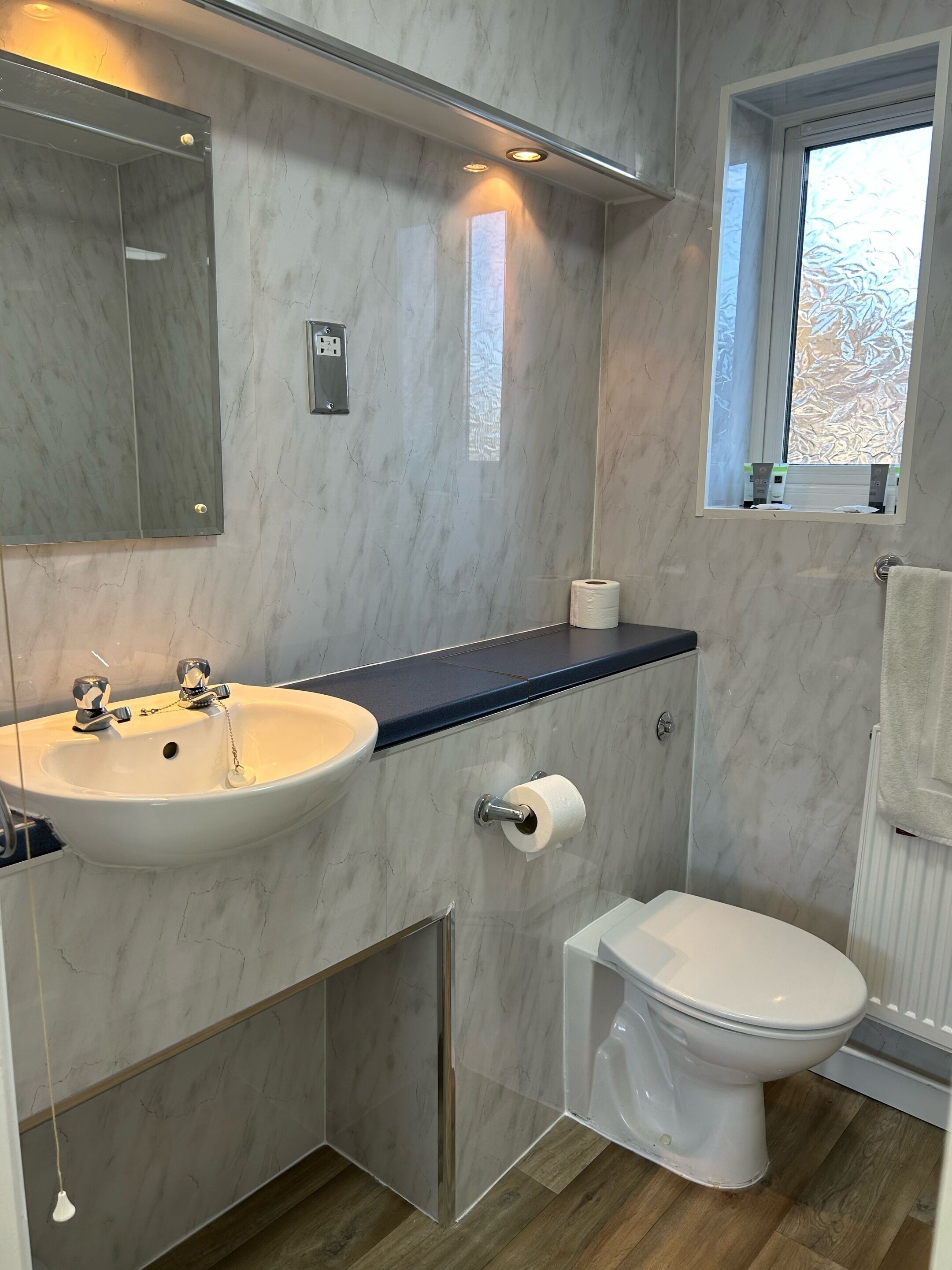 standard twin room, ensuite | bathroom | free toiletries, hair dryer, towels, soap