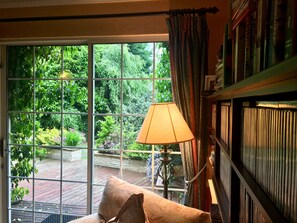 Library - Brookville Guest House (Dublin)