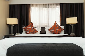 Suite monolocale Junior | Minibar, cassaforte in camera, una scrivania, postazione laptop