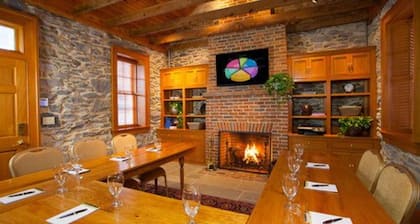 Hillbrook Inn