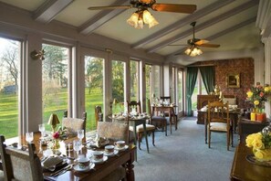 Dining - Hillbrook Inn (Charles Town)