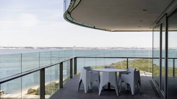 Apartment, 3 Bedrooms, Marina View (Grand) | Balcony