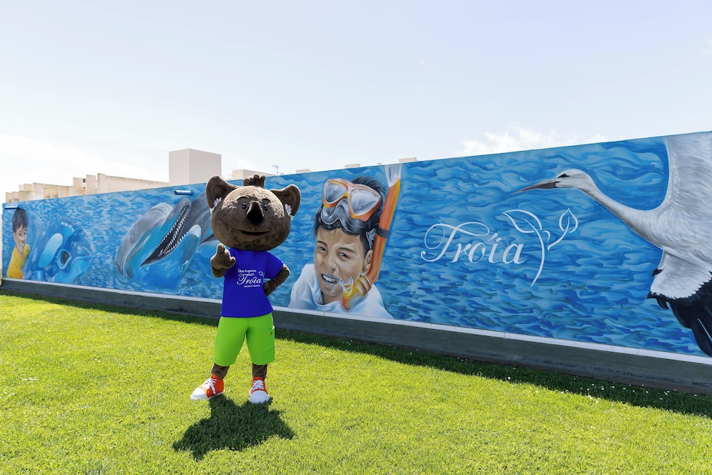 Troia Design Hotel by null