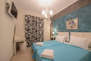 Apartment, 2 Bedrooms | Bathroom | Shower, rainfall showerhead, free toiletries, towels - Villa Rose (Santorini)