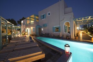 Seasonal outdoor pool, pool loungers - Villa Rose (Santorini)
