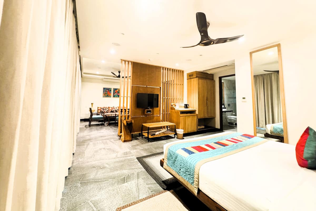 Beleza Suite with Balcony | Premium bedding, minibar, in-room safe, desk