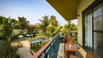 Superior Double Room, Pool View | Balcony