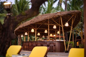 Alimentação e bebidas