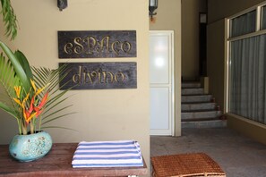 Couples treatment room(s), steam room, body treatments, body wraps