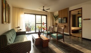 Rom | Sengetøy av topp kvalitet, minibar og safe på rommet