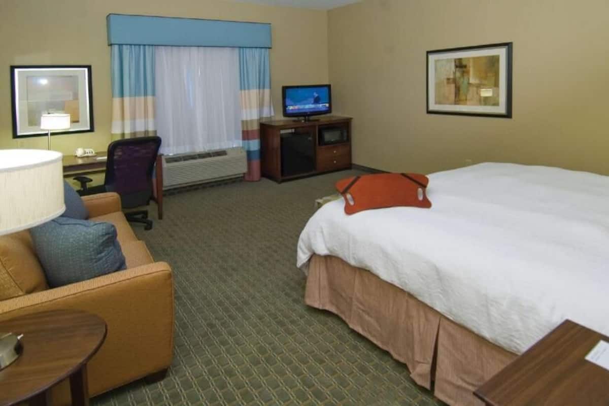 In-room safe, iron/ironing board, free cribs/infant beds, free WiFi