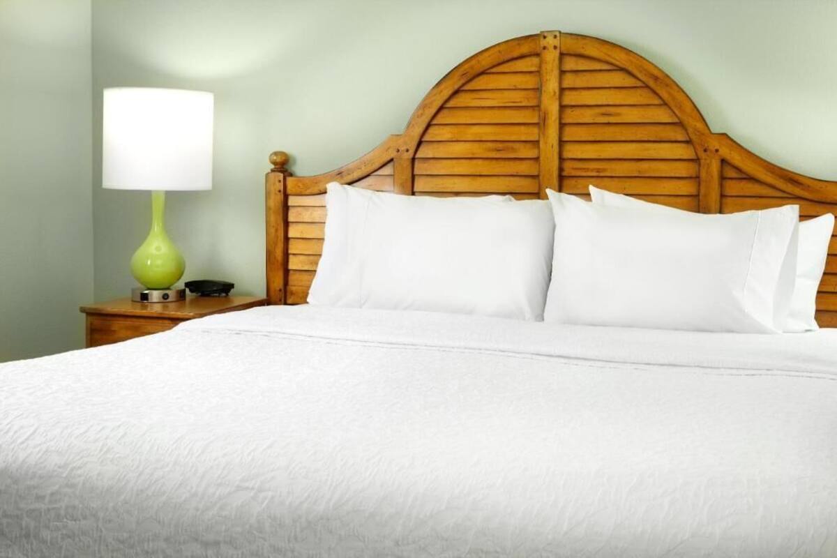 Premium bedding, down comforters, in-room safe, desk