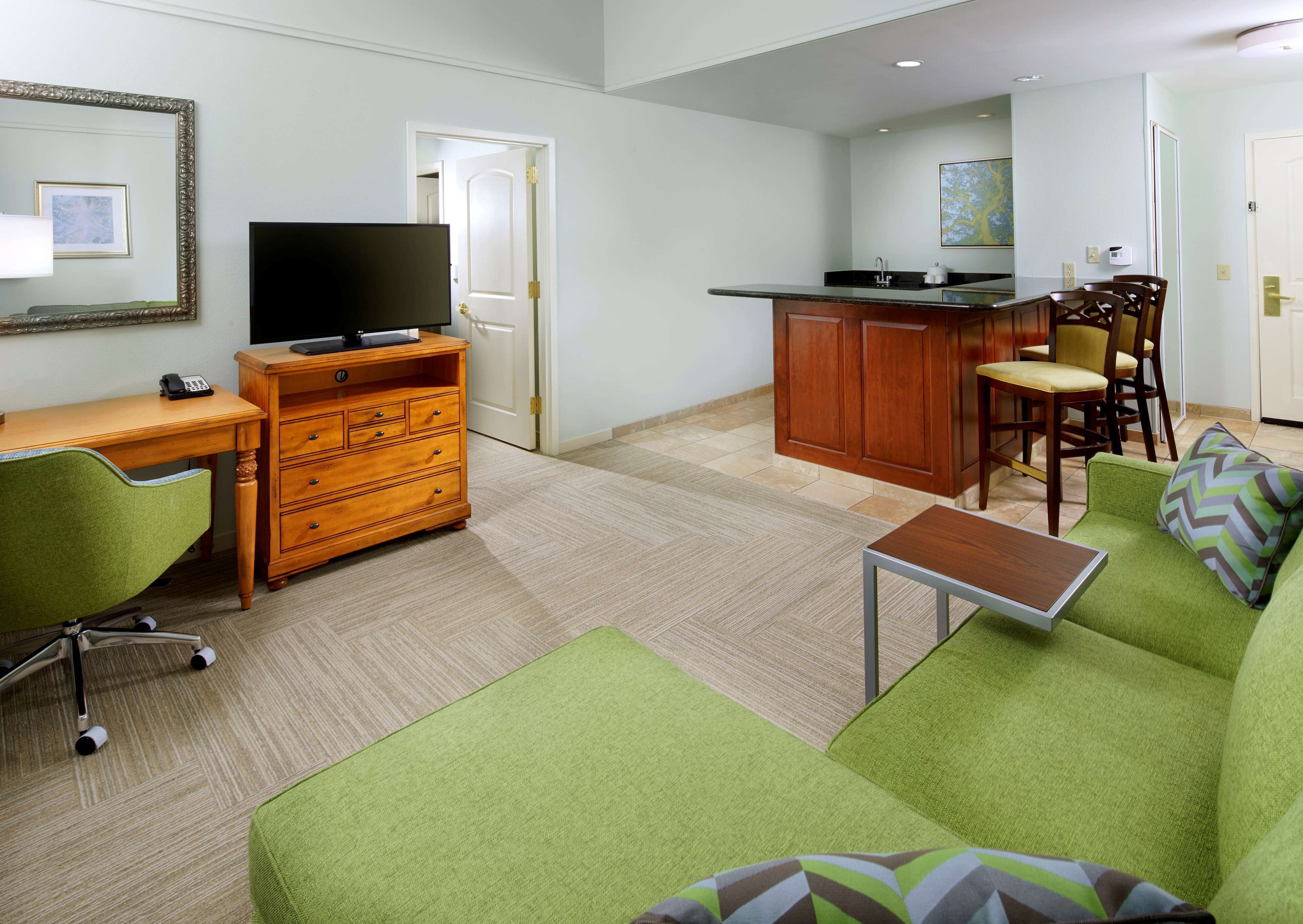 Televisión de pantalla plana, estación para reproductor de MP3