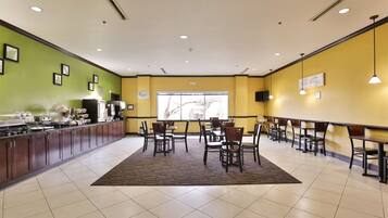 Desayuno completo incluido