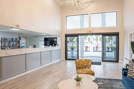 Saguão. Rodeway Inn Clearwater - Central