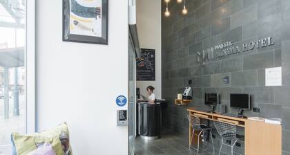 Majestic Minima Hotel