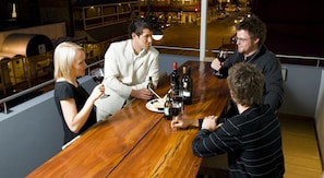 Bar (in der Unterkunft)
