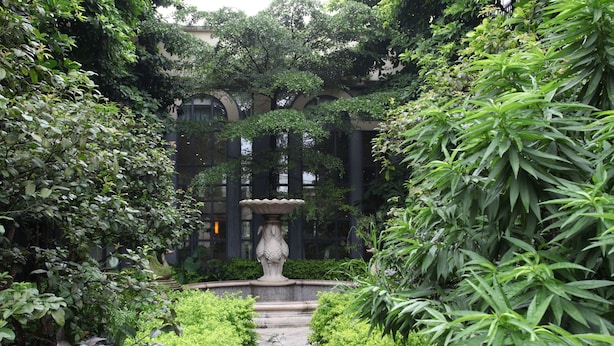 Fountain - Nan Feng Hotel (Guangzhou)