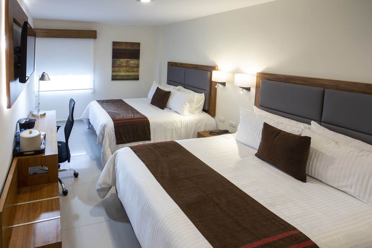 Daunenbettdecken, Pillowtop-Betten, Zimmersafe, Schreibtisch