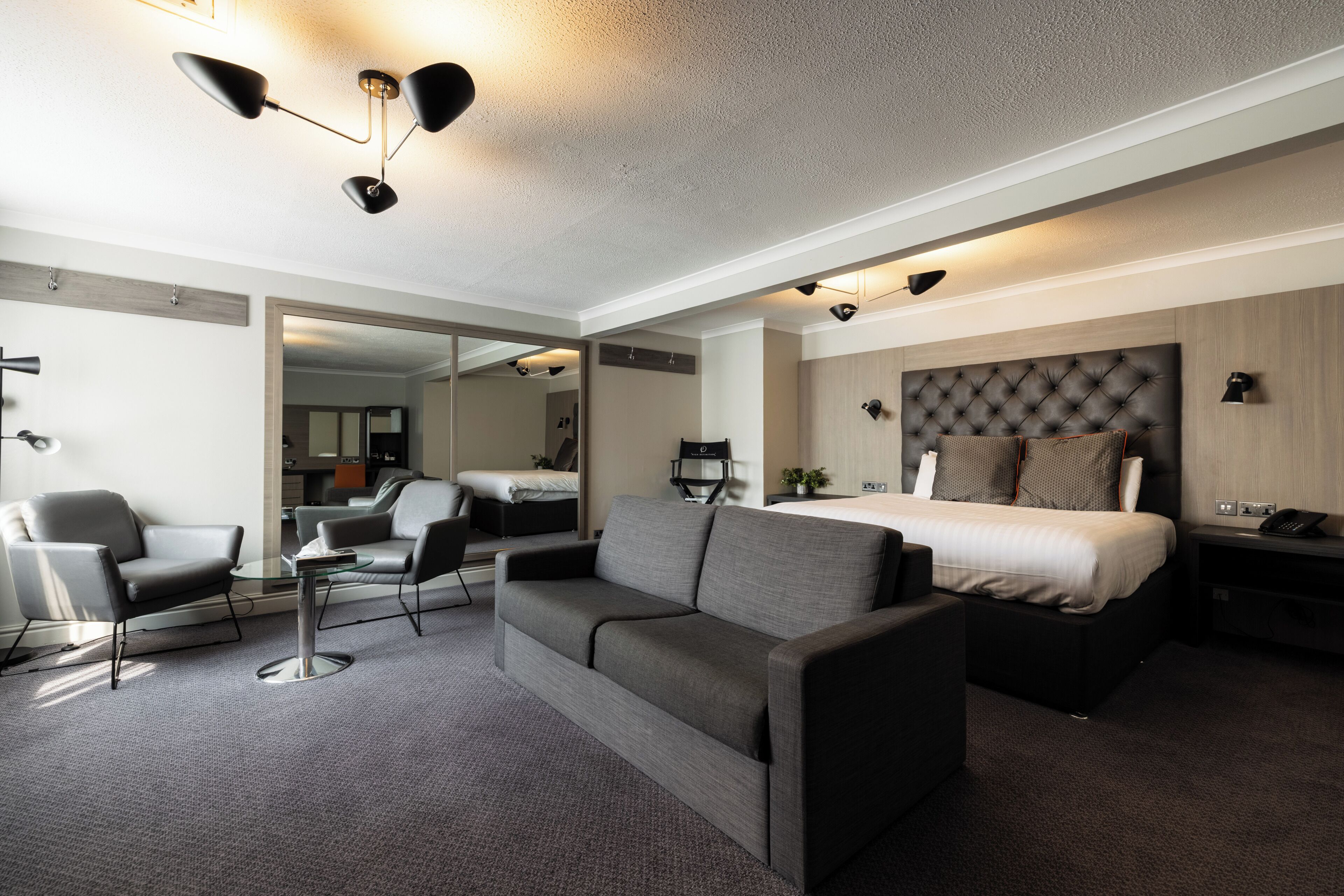 Coffres-forts dans les chambres, bureau, chambres insonorisées
