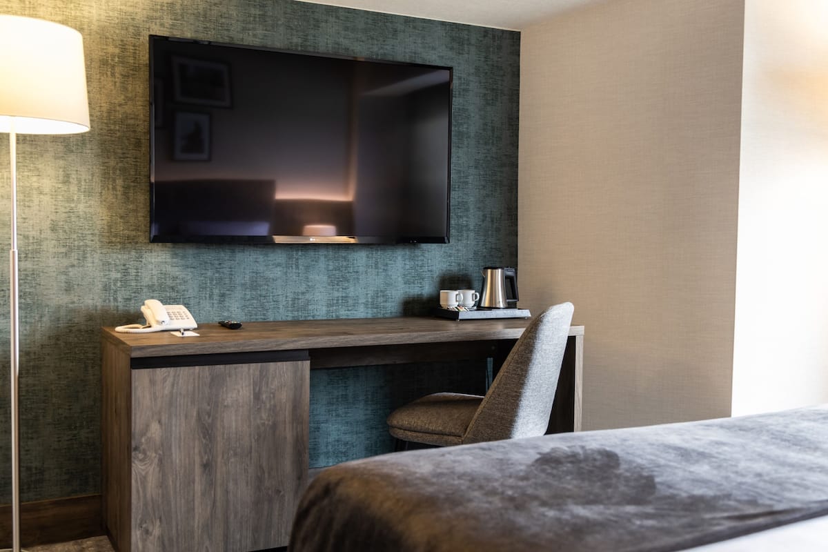 Comfort dubbelrum | 1 sovrum, allergitestade sÀngklÀder, bÀddmadrasser och minibar