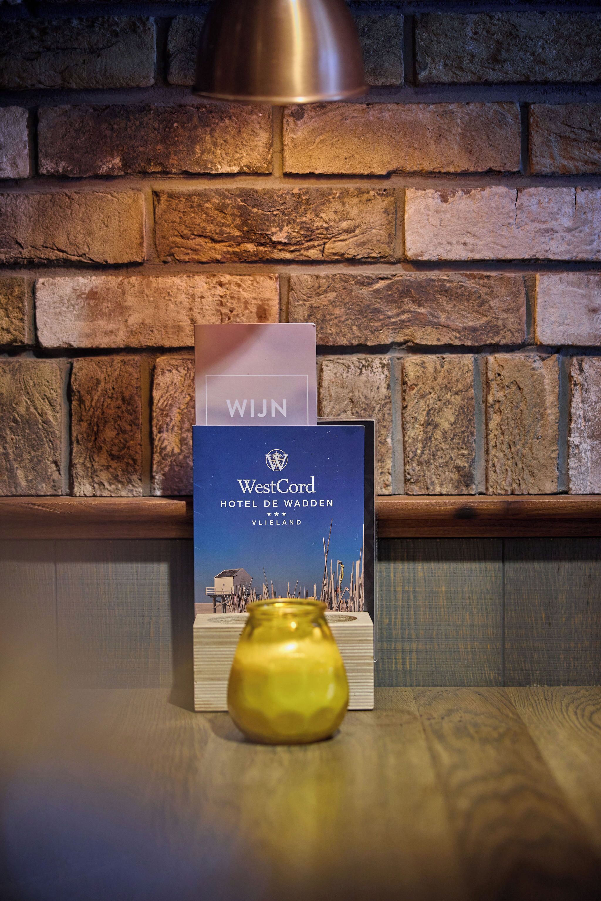 lunch and dinner served